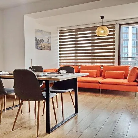 Cozy With Mountain View & Parking Apartment *