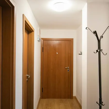 Apartment Cozy With Mountain View & Parking Sofia